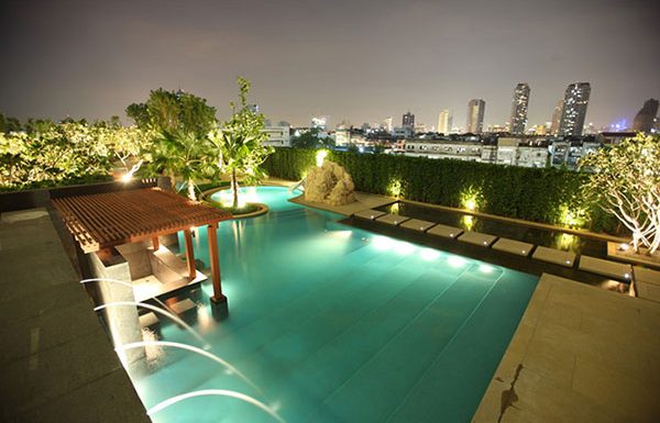 Watermark-Chaophraya-River-Bangkok-condo-for-sale-swimming-pool-6